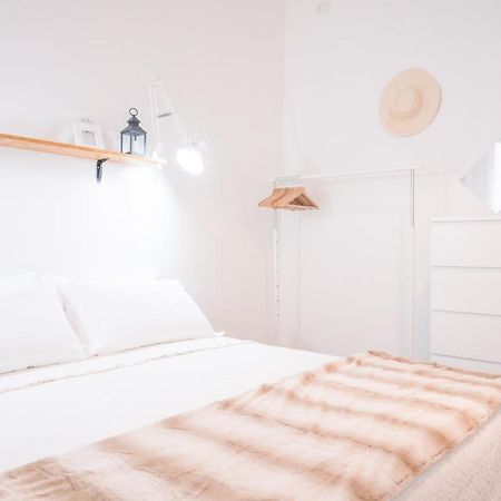 Minimalist Chic A Villanova 3Bdr - 2Bth - Wifi Cagliari Exterior photo